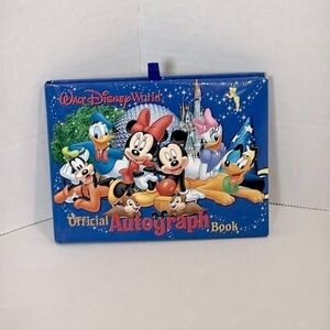 Walt Disney World Exclusive Official Autograph Book No pen
